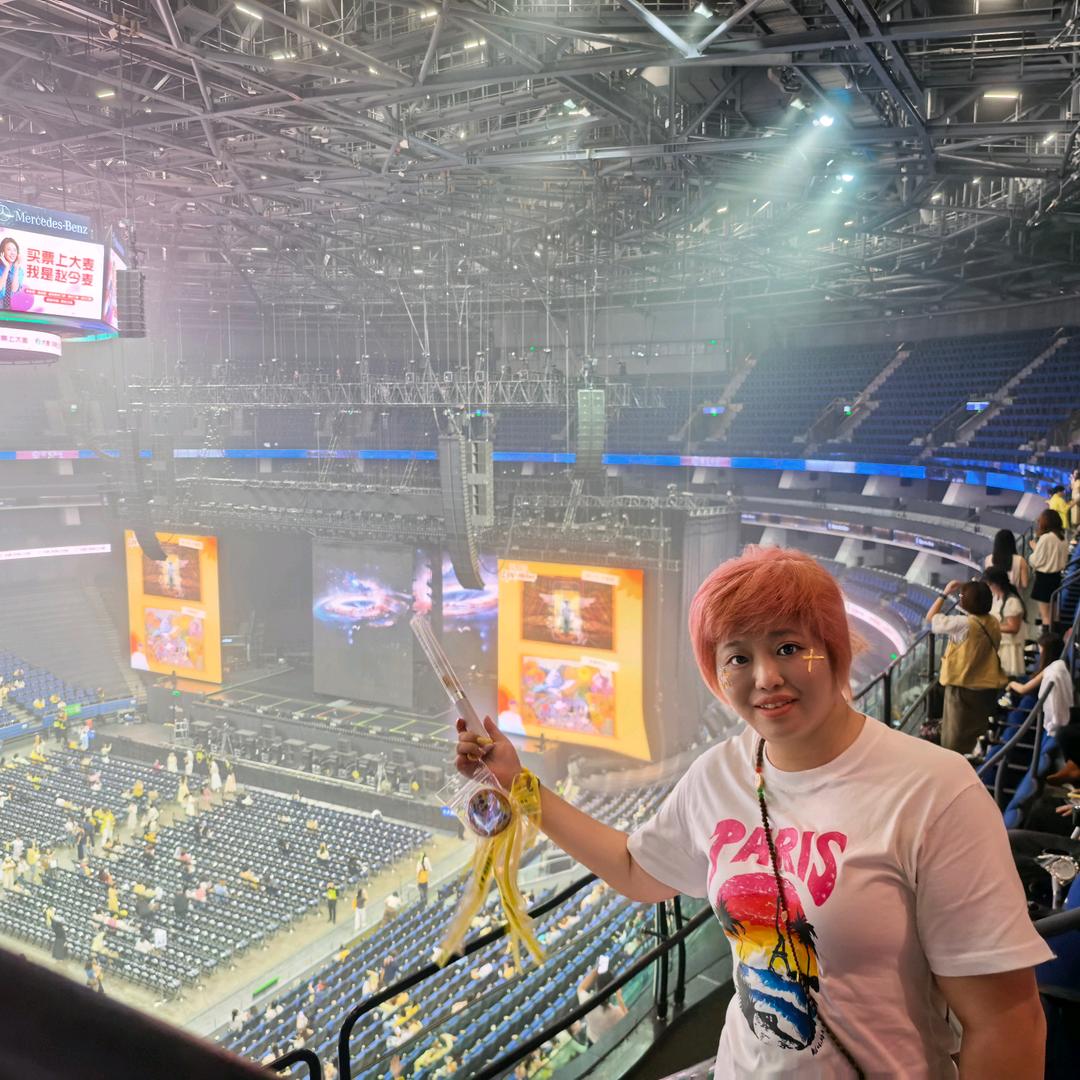 莫莉7025（见过刘宇宁本人）