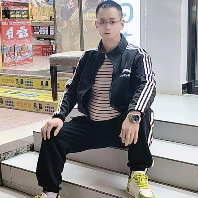 罗平