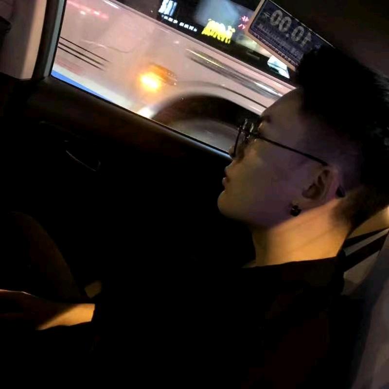 小刘爱设计（口是心非版）