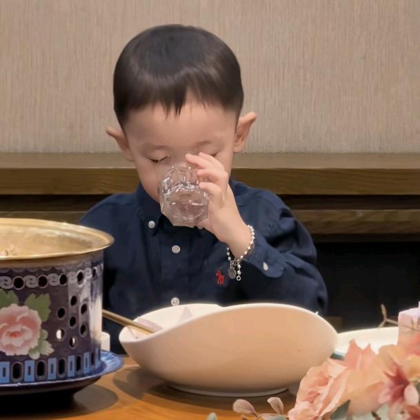 搞笑♂一个