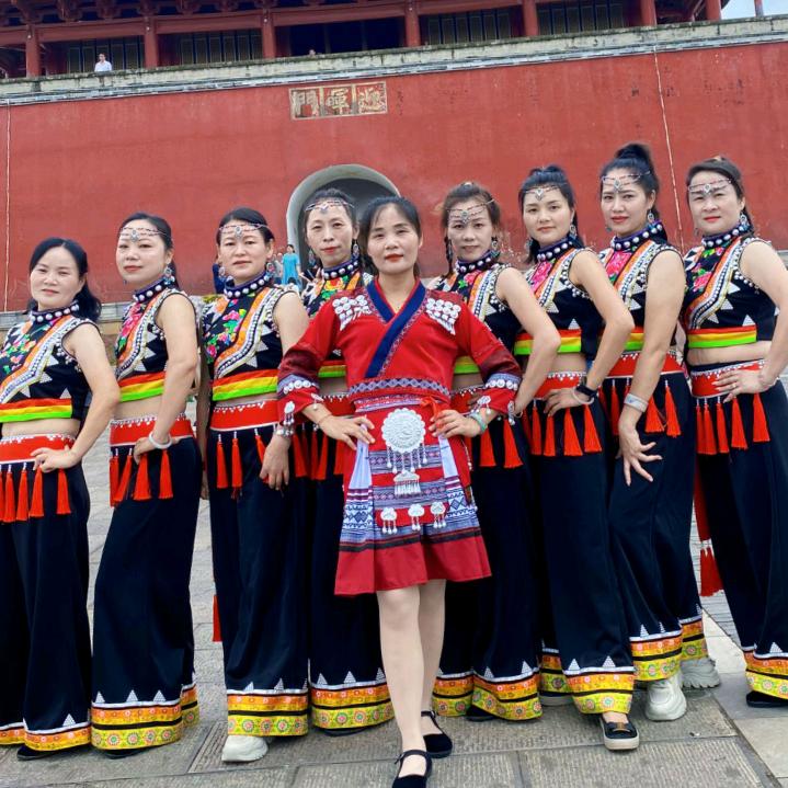 玉溪平平鼓舞演艺