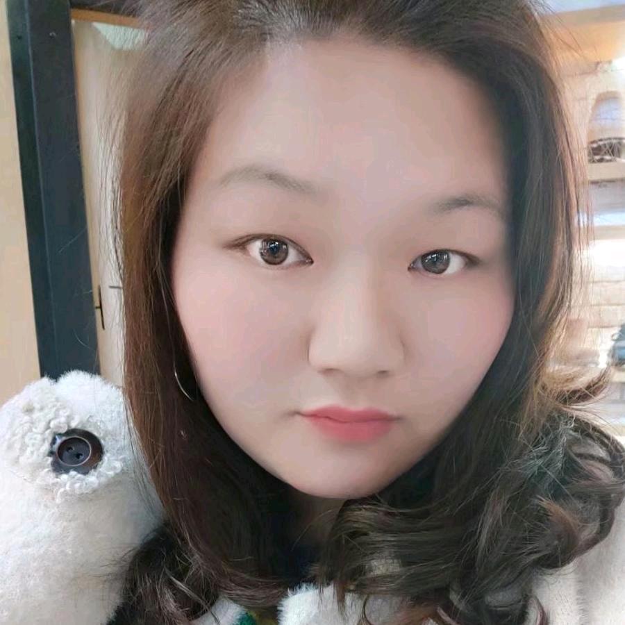 妞妞（摆摊的小姐姐）