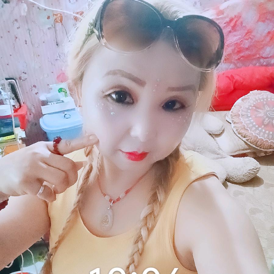 初恋♡上午10：18分直播@@