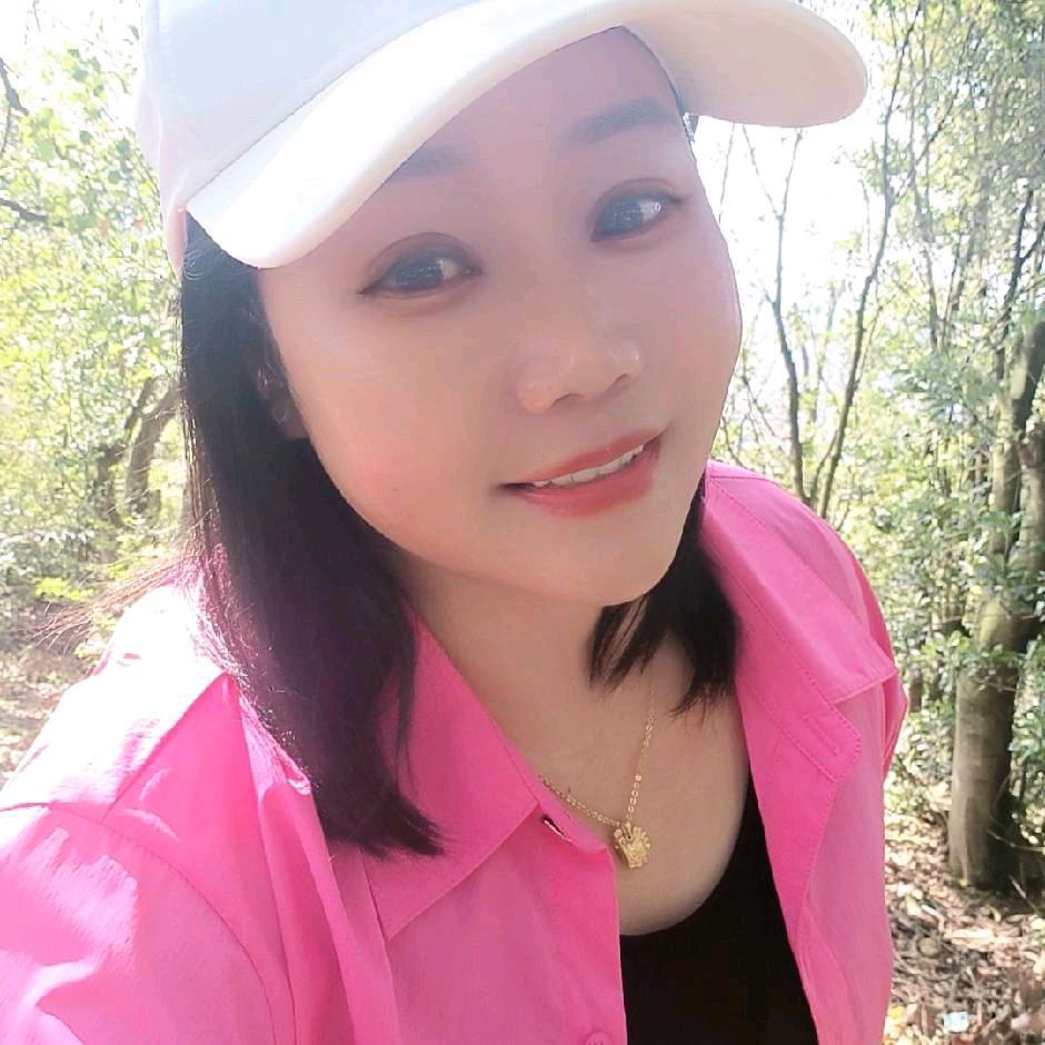 爱笑的晓英子