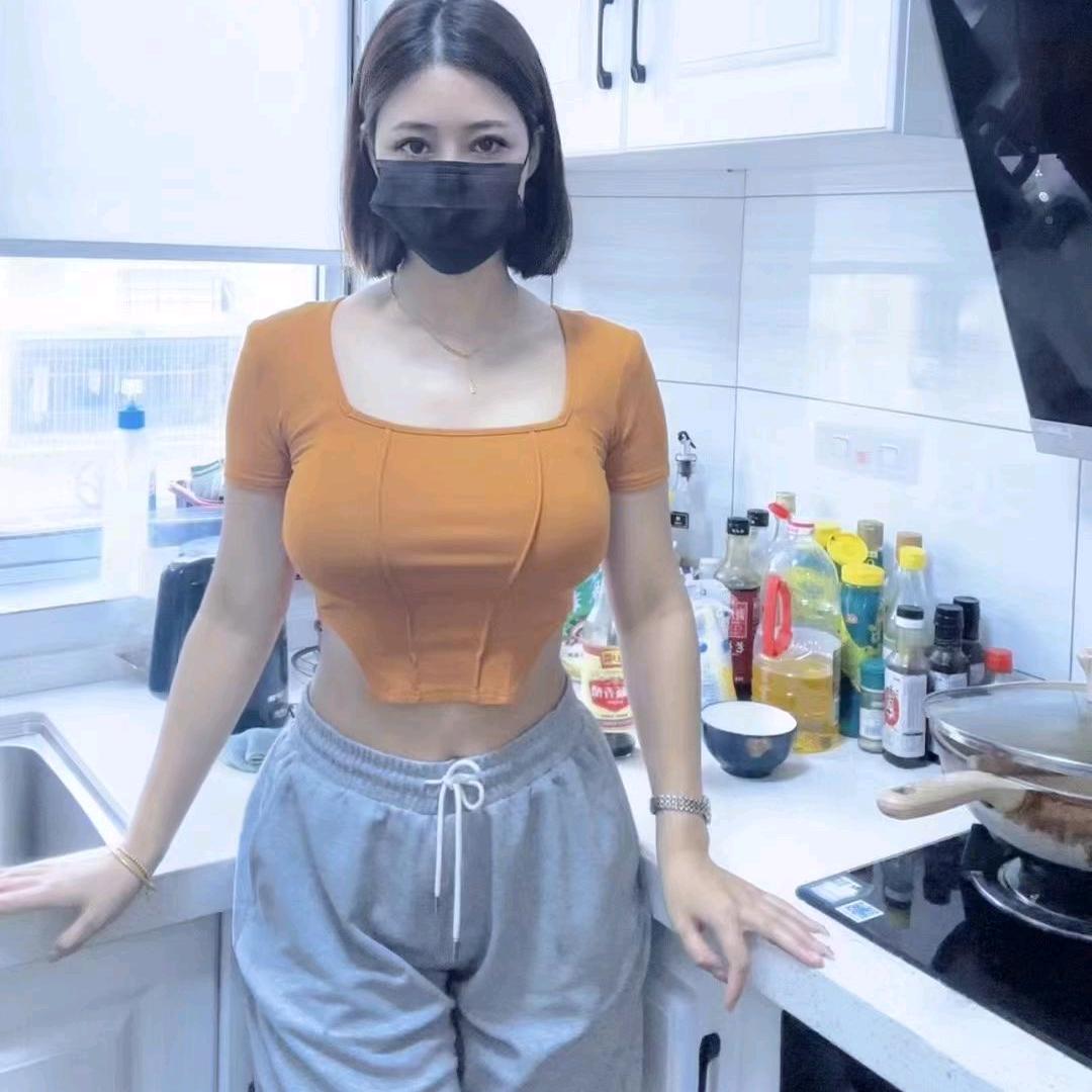 小姨    子