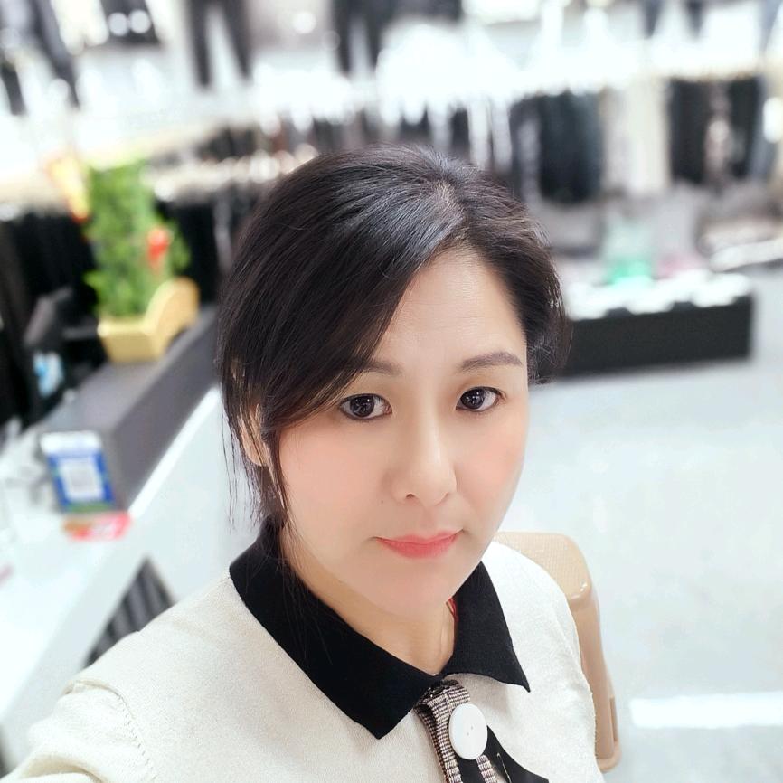后街男孩《精品男装店》