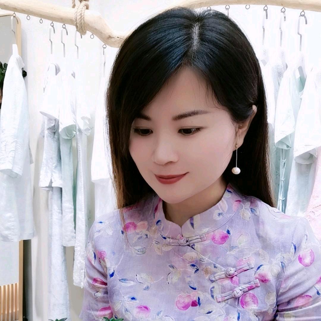 丁山曼茜纱女装店
