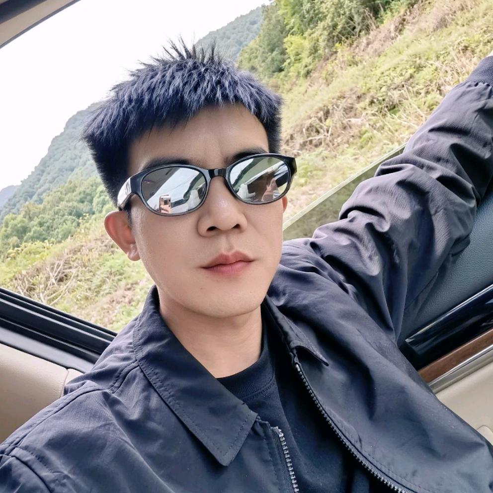 @云南🇨🇳【小陈哥】