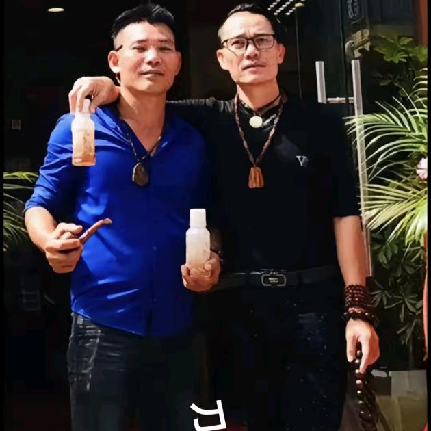 亚龙湾东哥商行