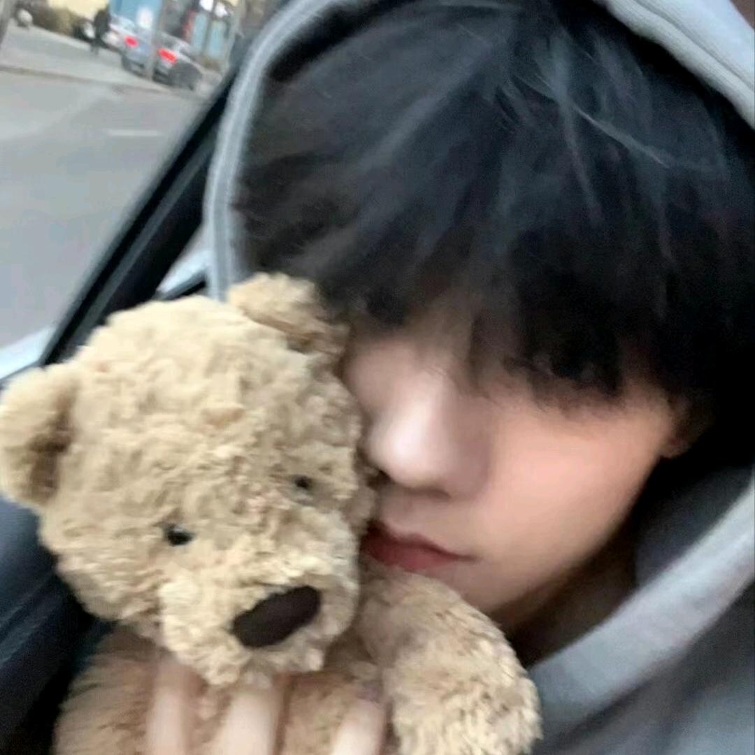 小羊不墨極^_🎧