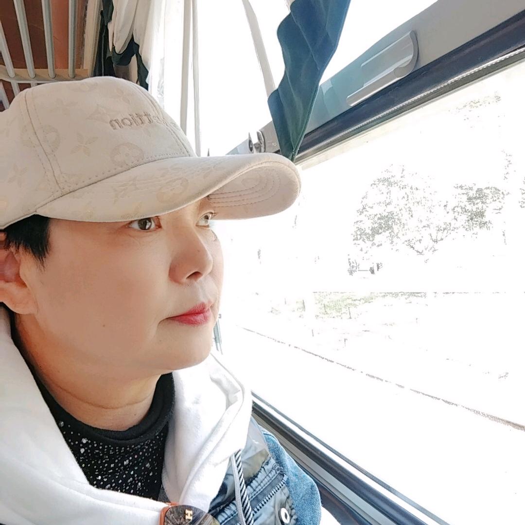 九月菊，武汉的老乡啰。