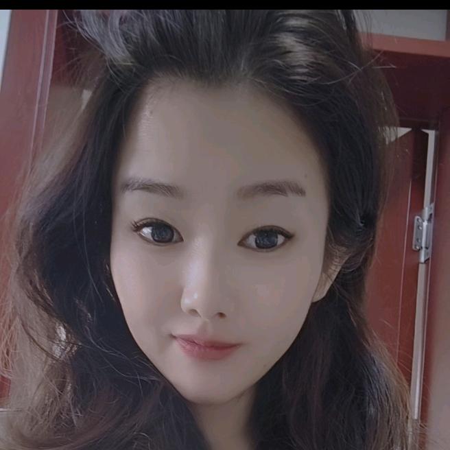 🌹🌹🌹芳姐