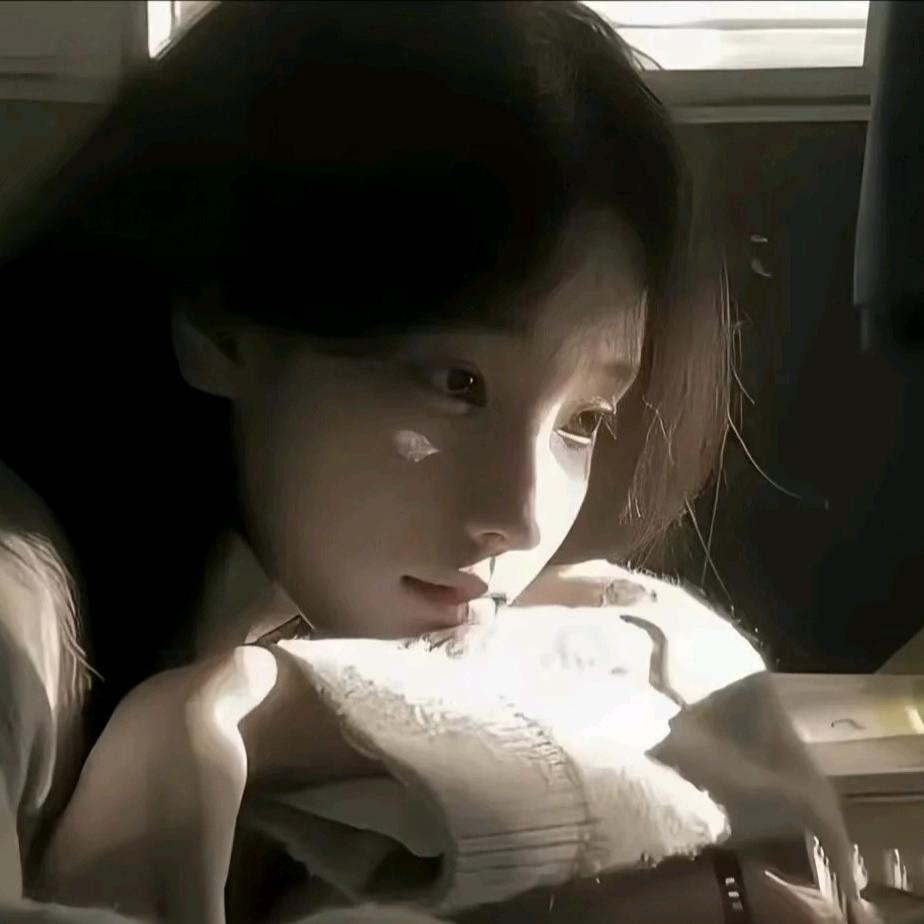 小U伤.