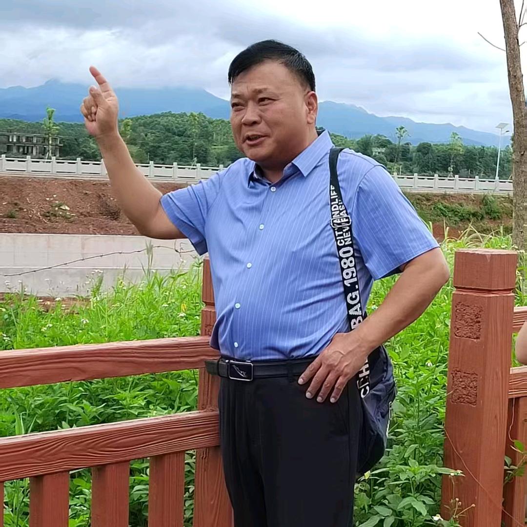 《老李聊鱼说赛》