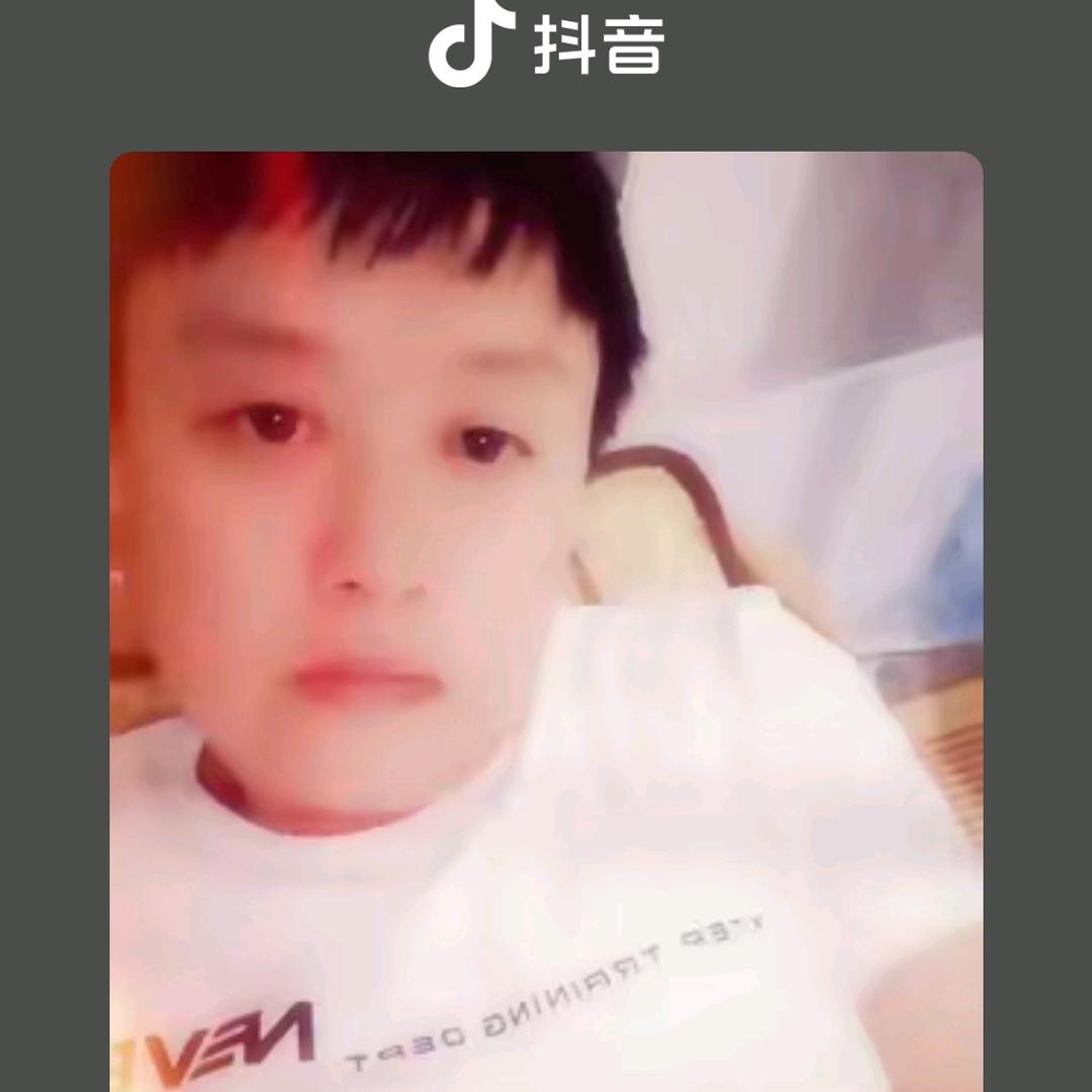 山峡雨云，金科城。