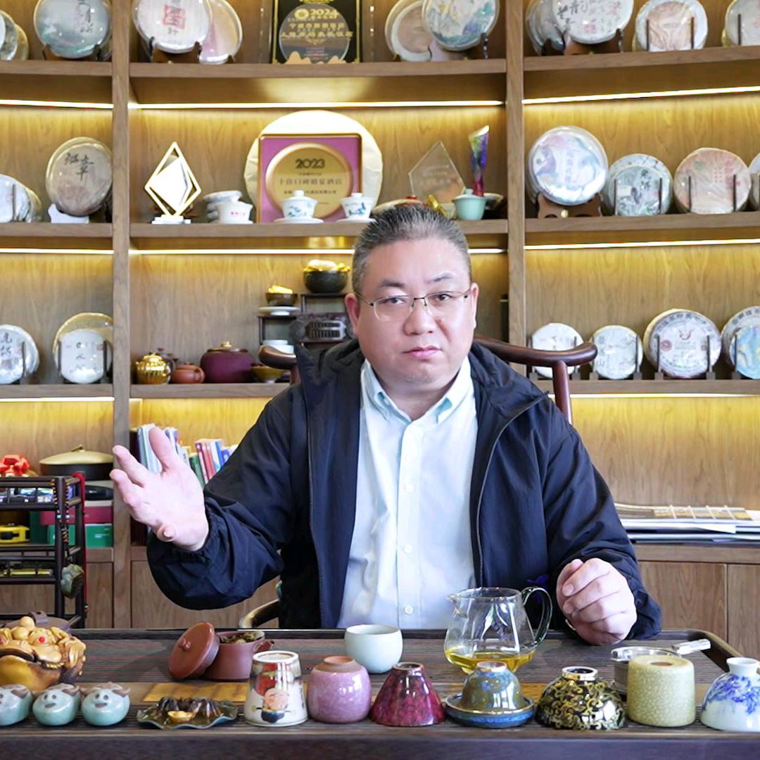 建标餐饮董事长