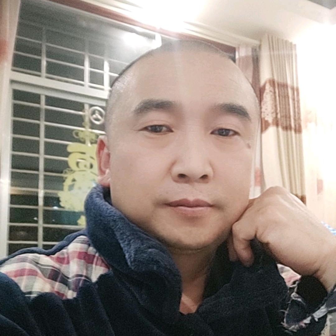 忧愁的背后是不易