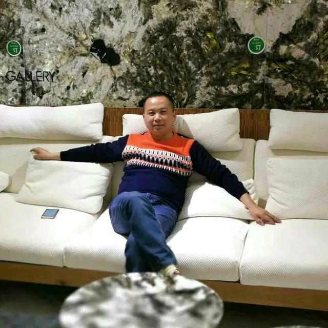 何少（麻二哥）