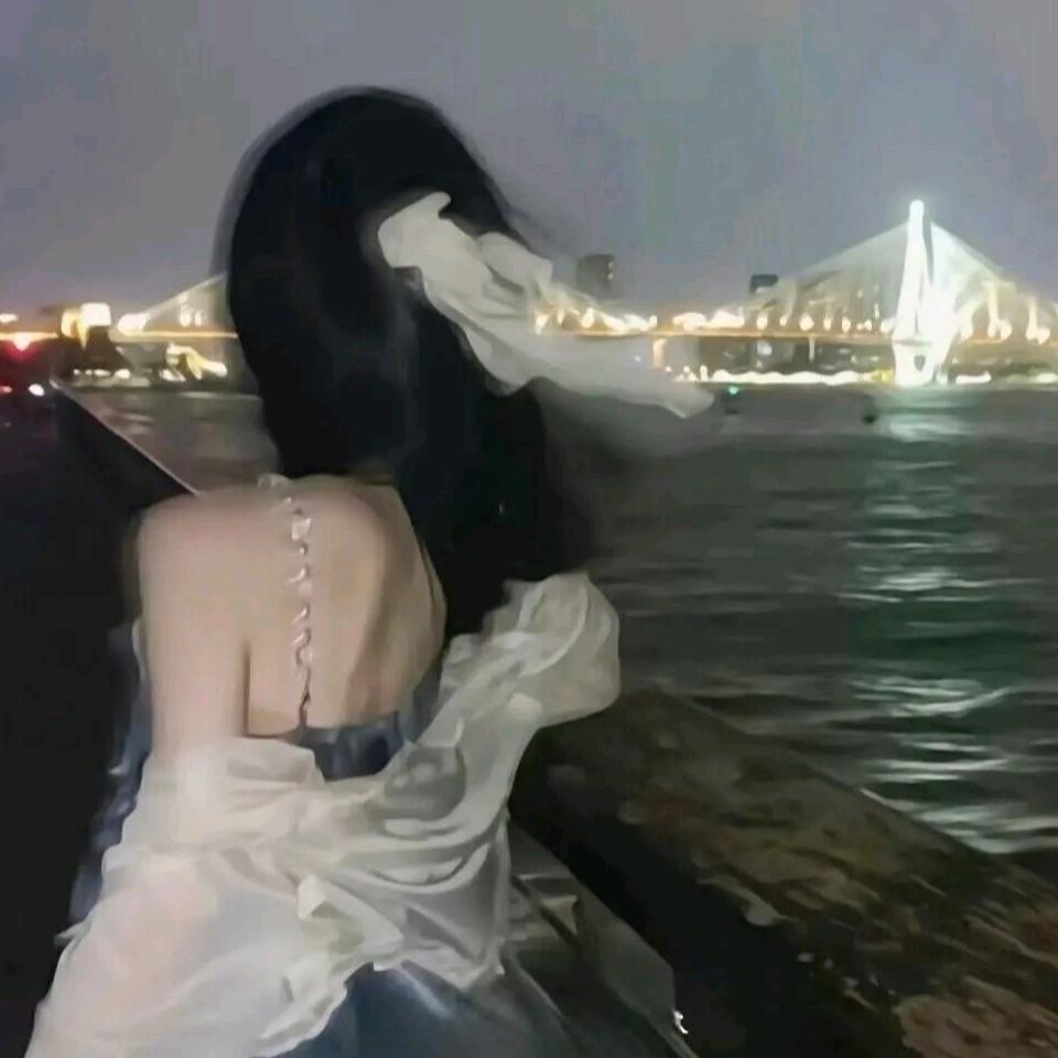 ꦻꦼ熟悉到᭄陌生࿐: এ