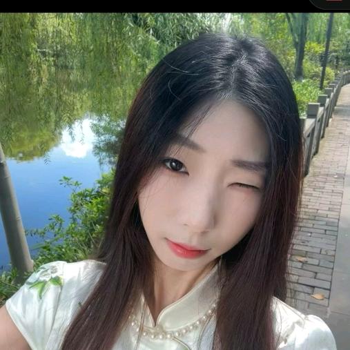 ☞🌹小妖等风等雨只等米下锅🌹☜