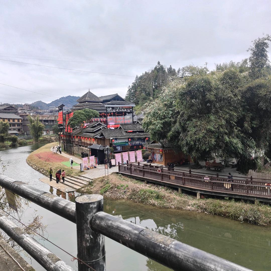 鱼破冰