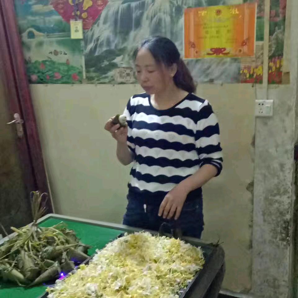 芳爱菡的程元儿