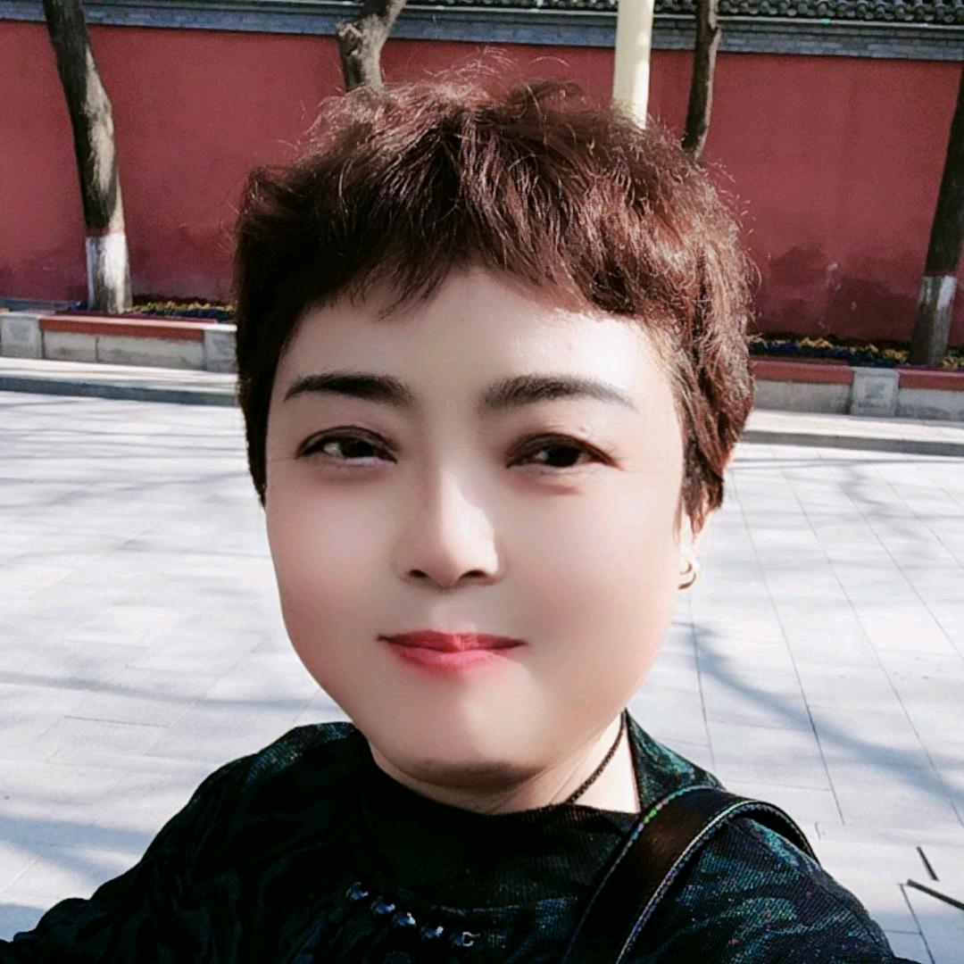 幸福一家人。