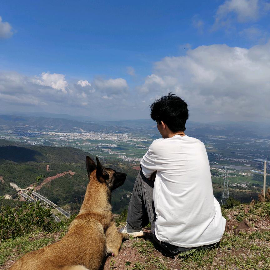 小王有只🐶•ᴗ•