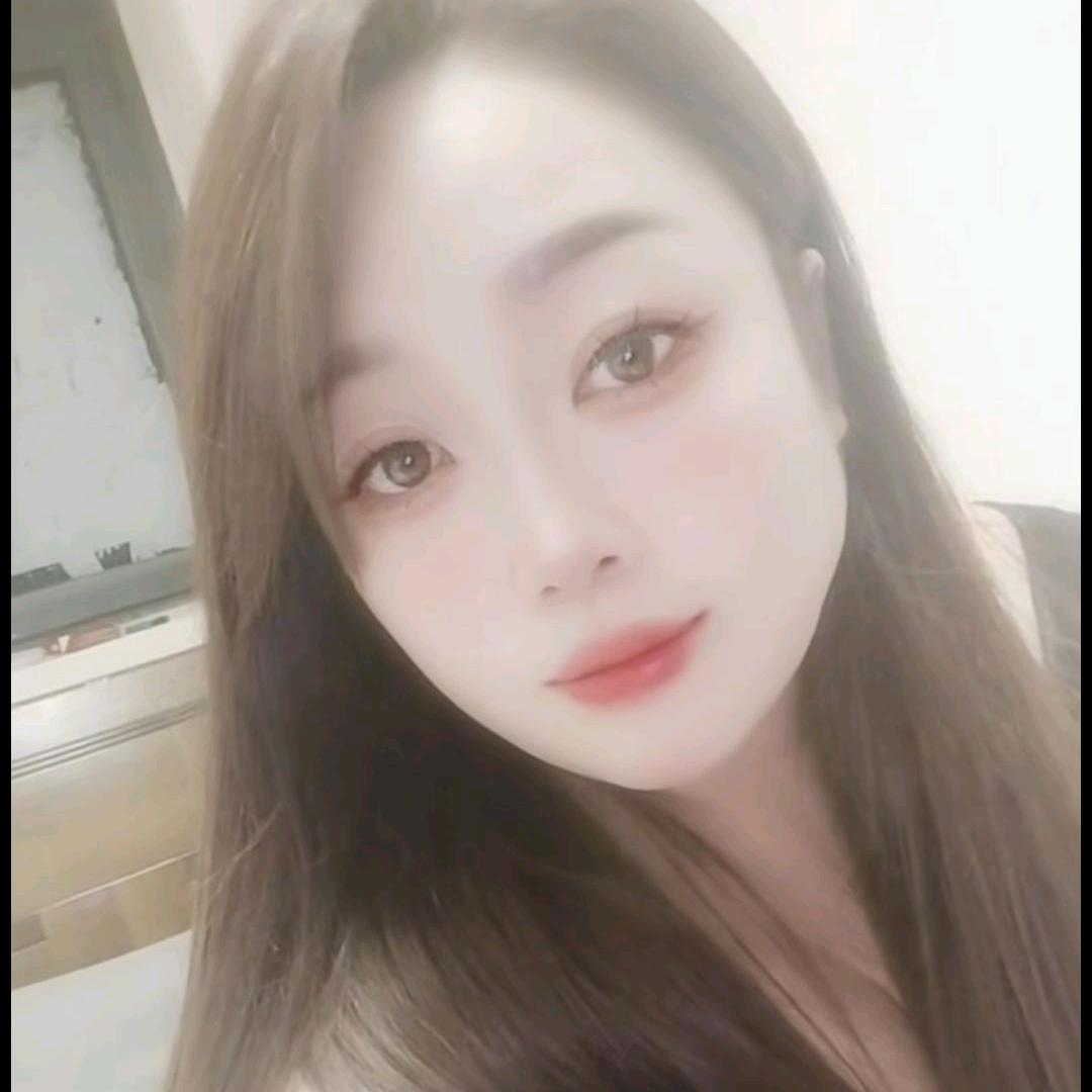 ，云