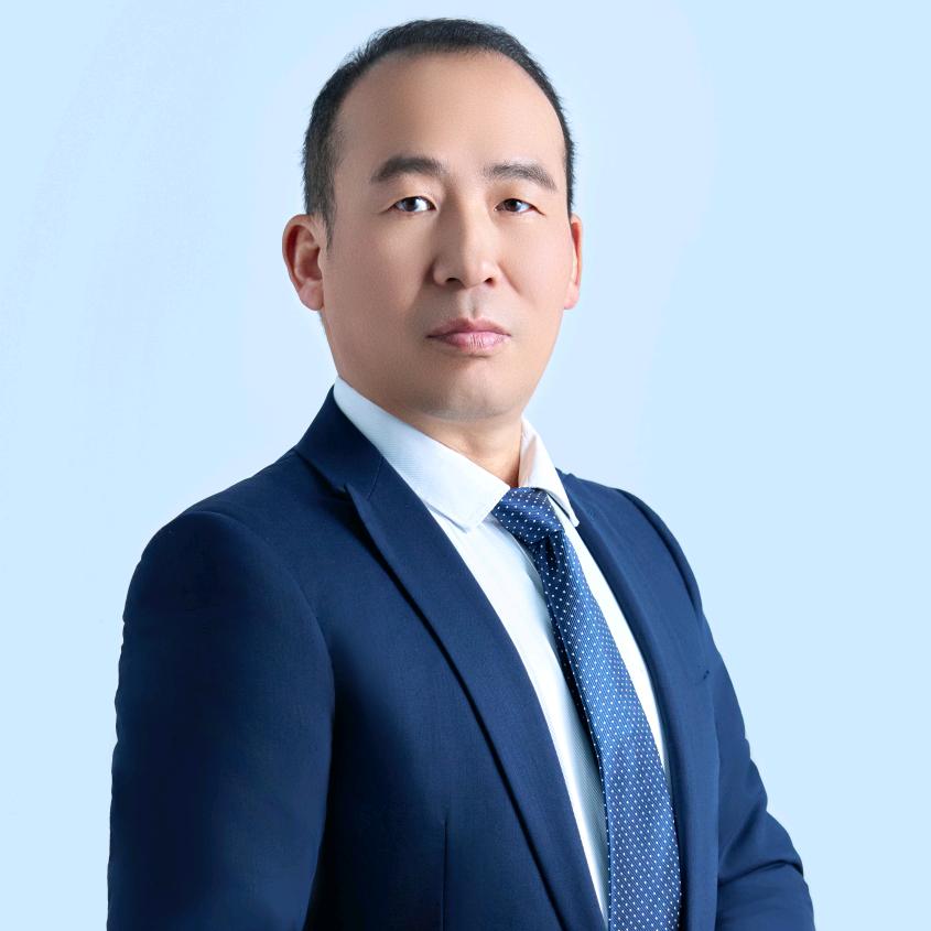 龙岂池中物,乘雷欲上天