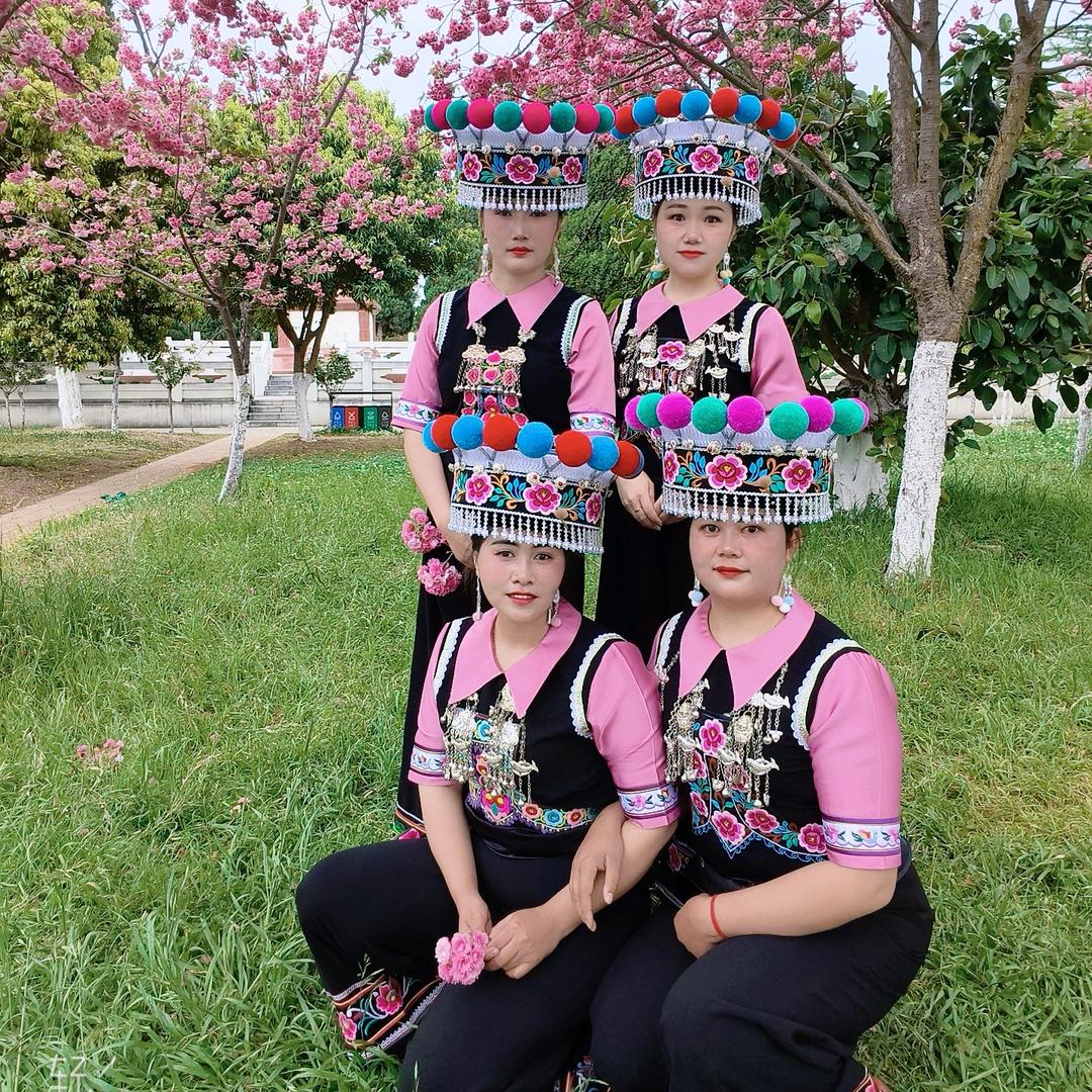 牟定&彝凤手工绣花坊^O^