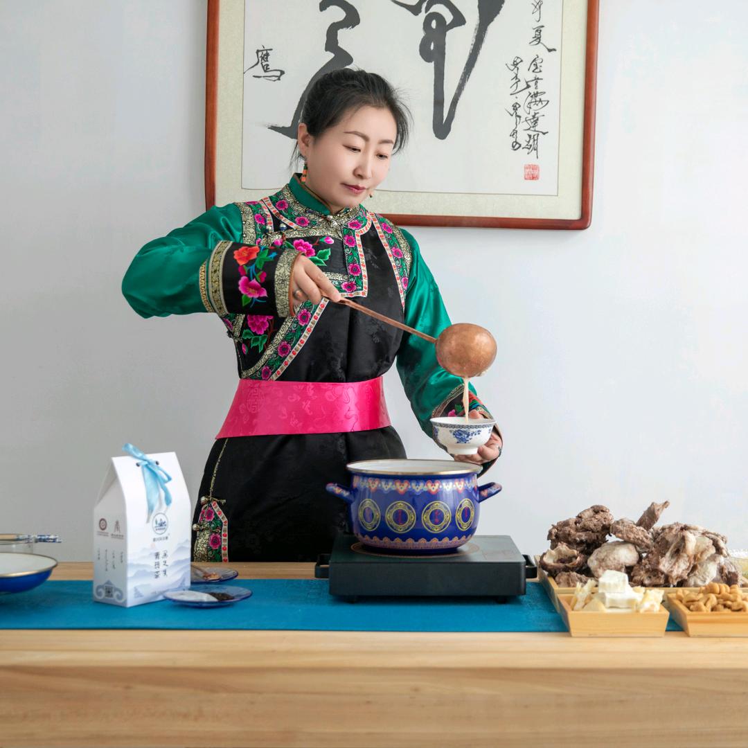 蒙河阿日善
