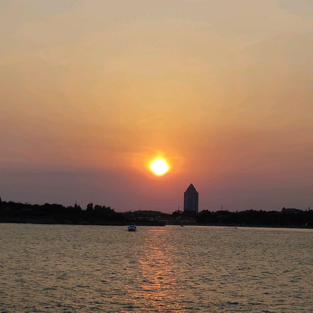 内蒙古艾佰居全屋定制工厂