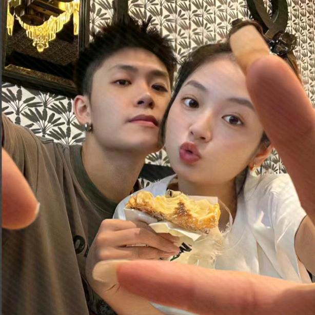 💖 ʟ̆̈ᴜ̆̈ᴄ̆̈ᴋ̆̈ʏ̆̈李~