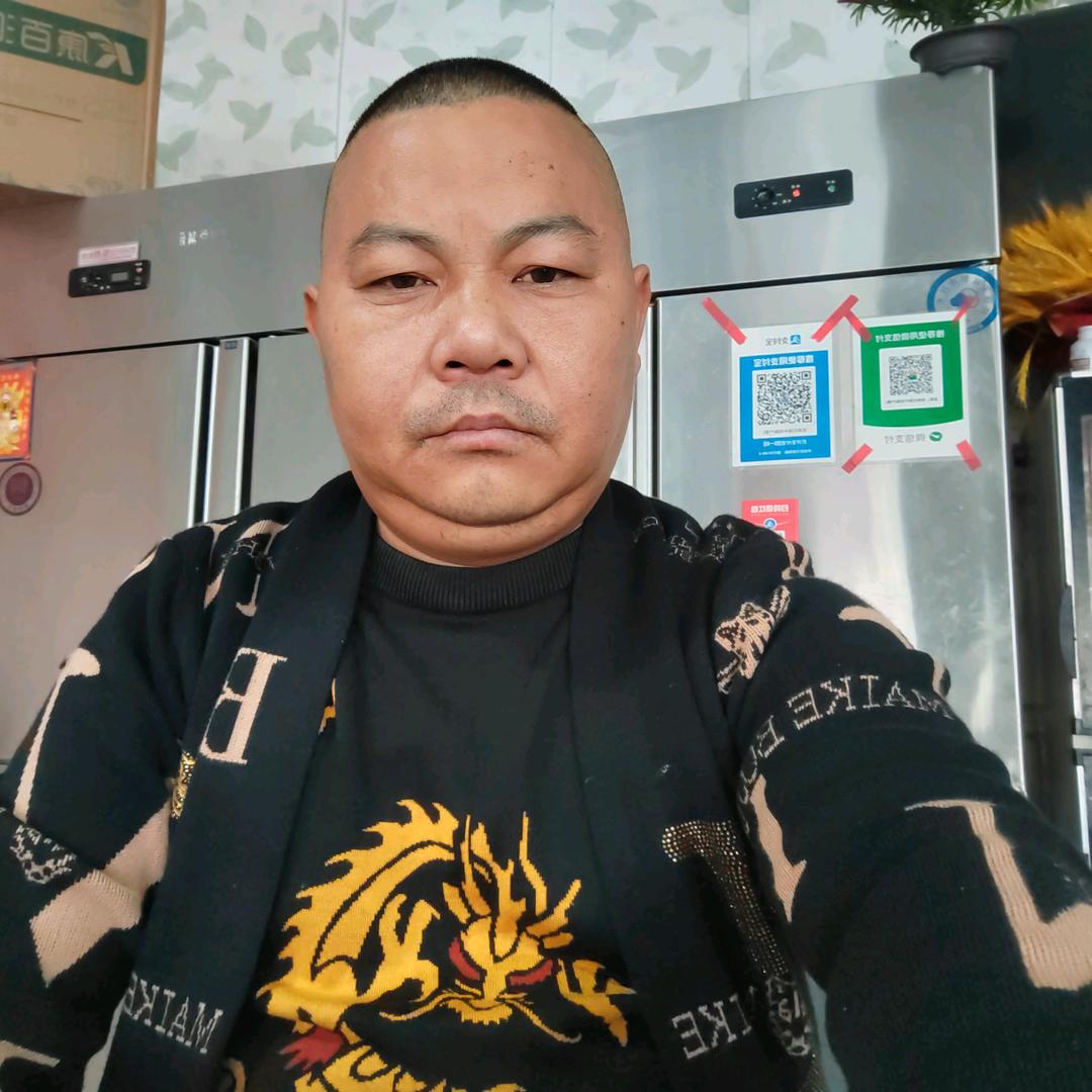 龙哥经典红烧牛肉面总店