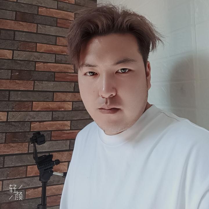 贵阳专注减龄发型设计冯少