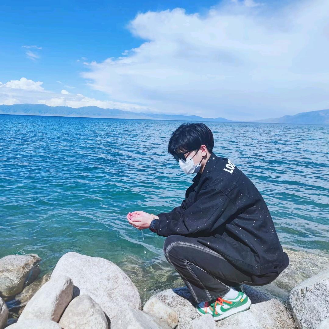 老徐不是烤鱼🎣.