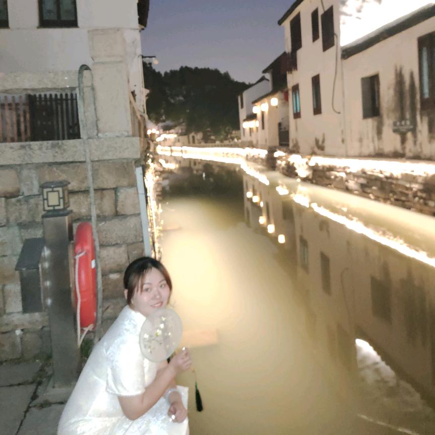 月亮逃跑了