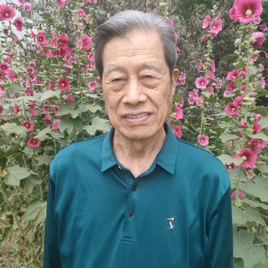 梁兴囯