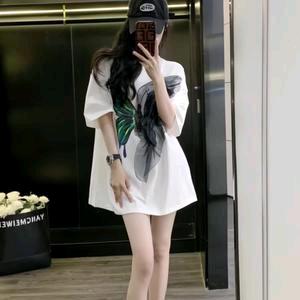 衣馨儿穿搭
