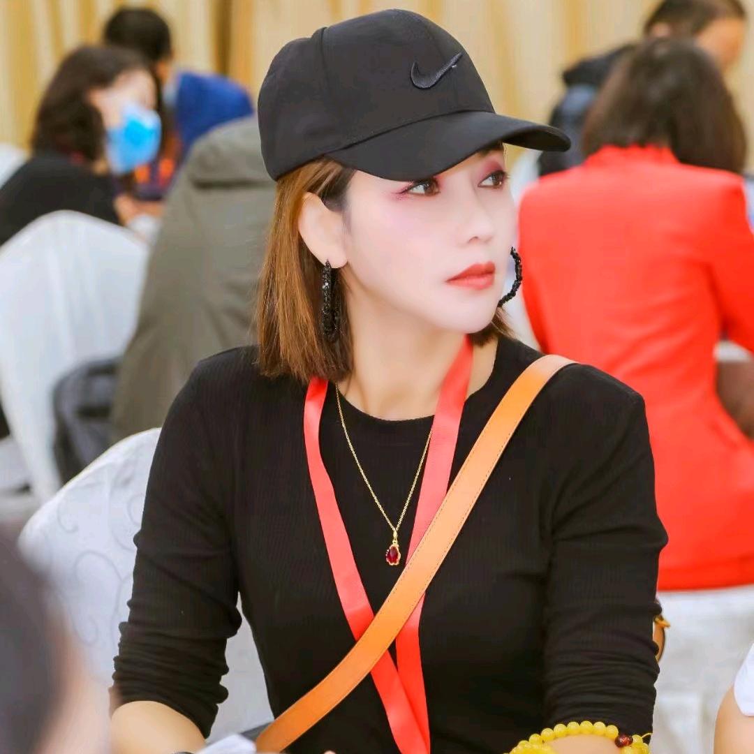 (丫小宝)哈尼雅侎