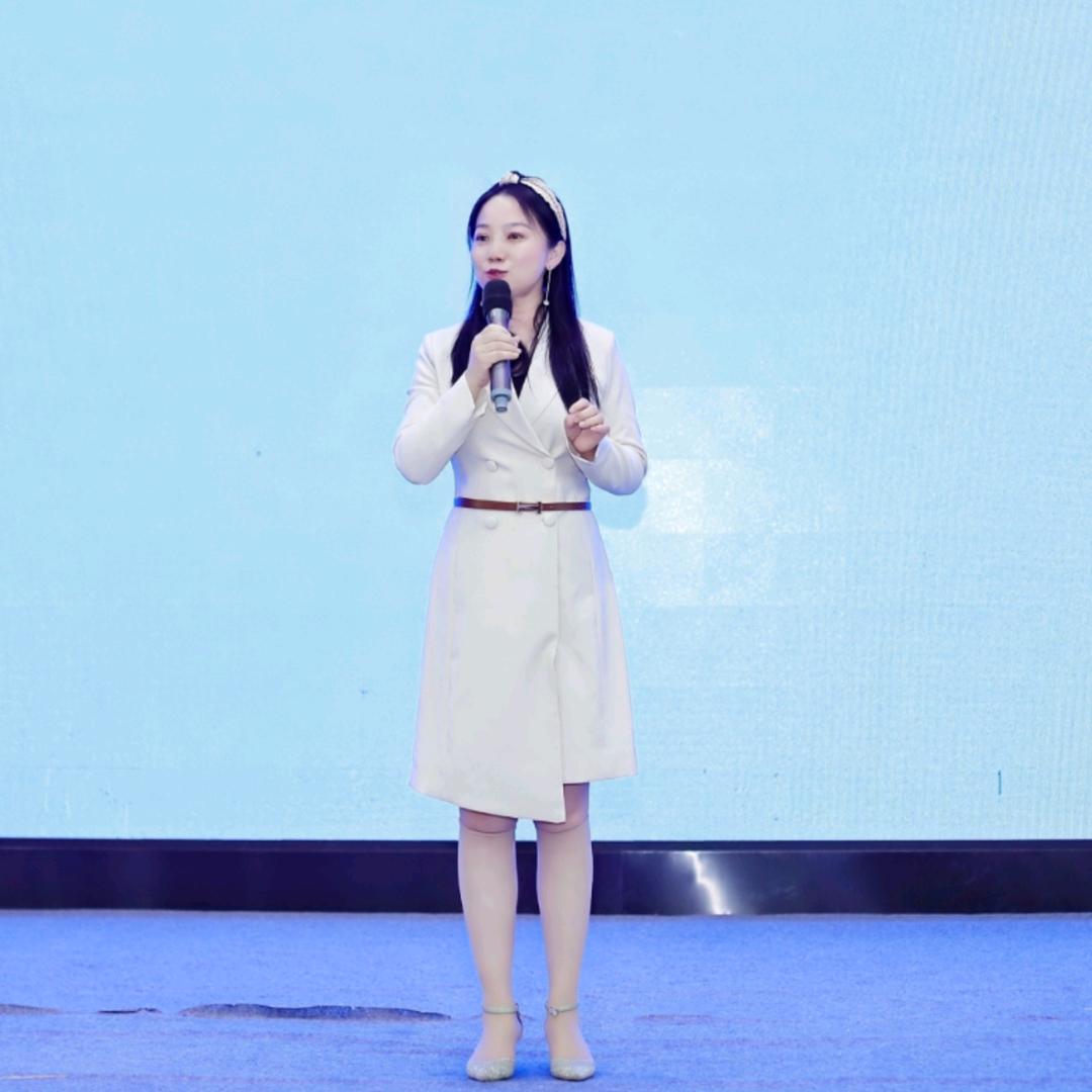 成都悦希讲幸福家庭