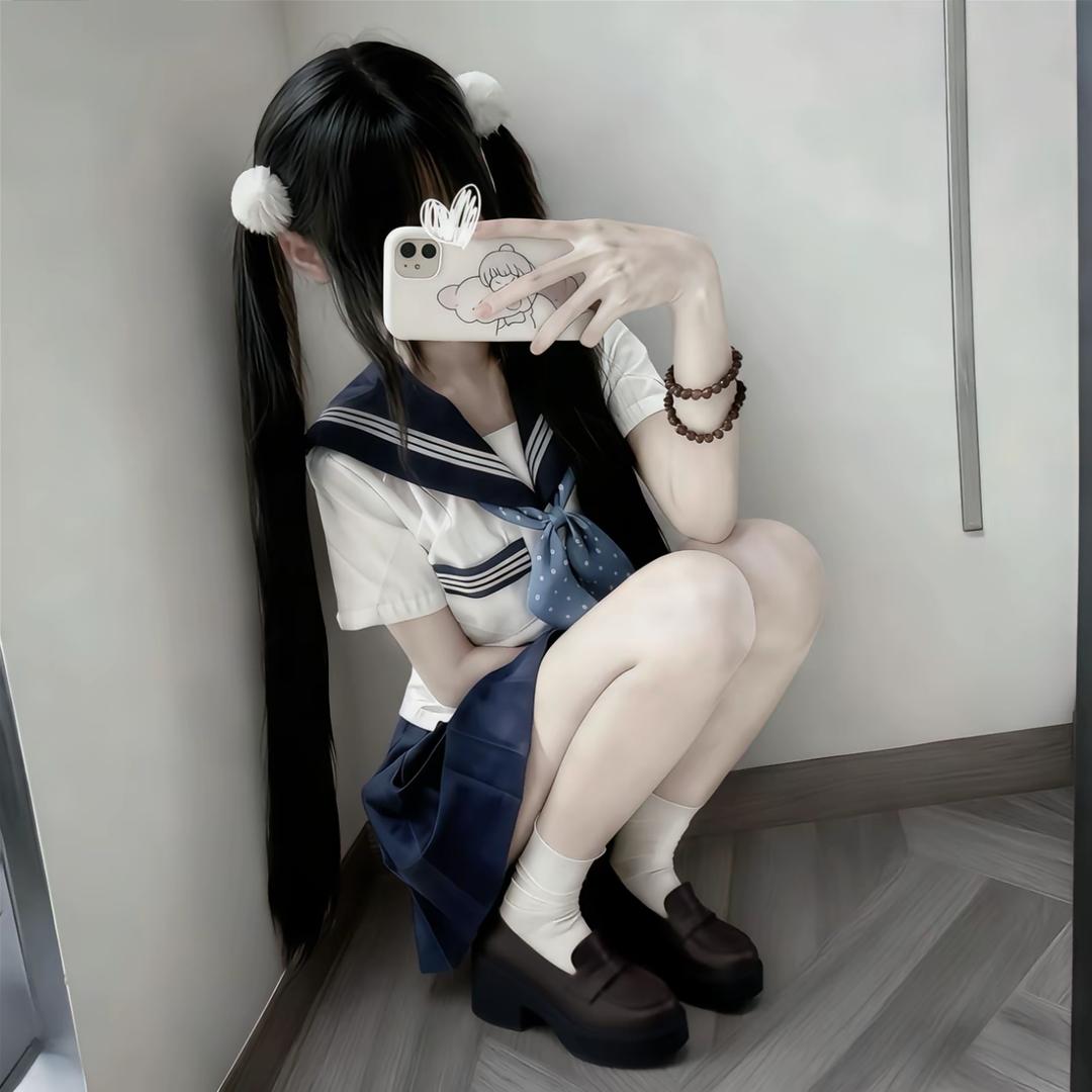 痛苦总留在眉间