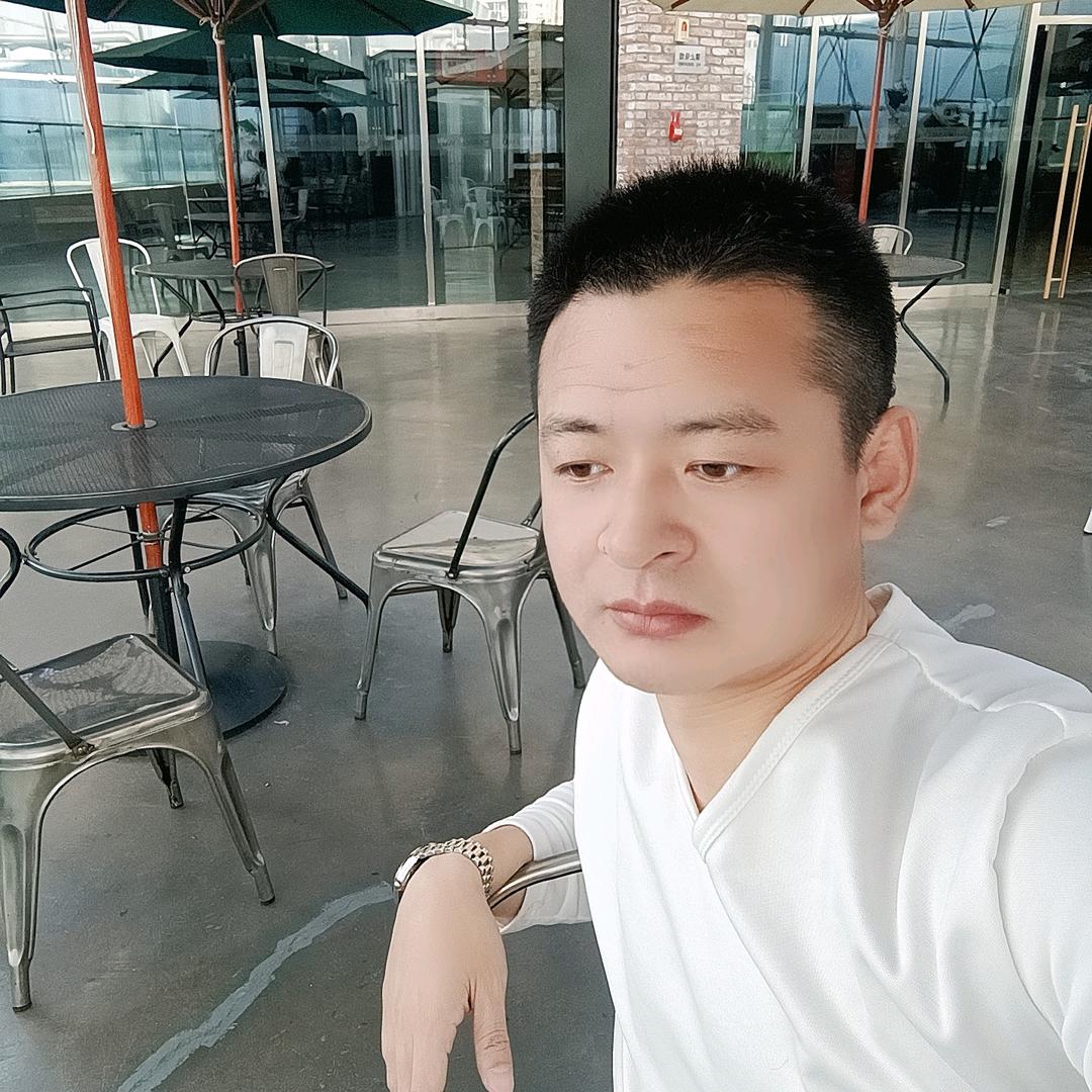 情感主攻龙哥
