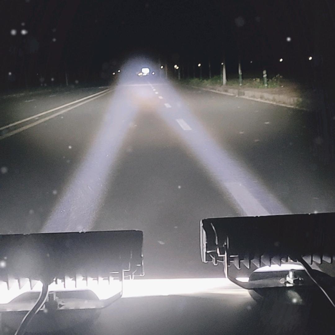 重庆二娃汽车灯