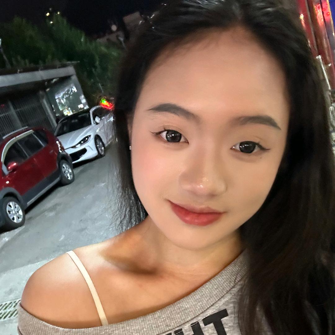 小霞霞