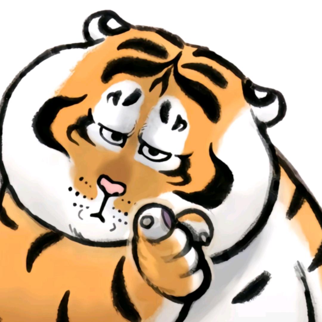 八月