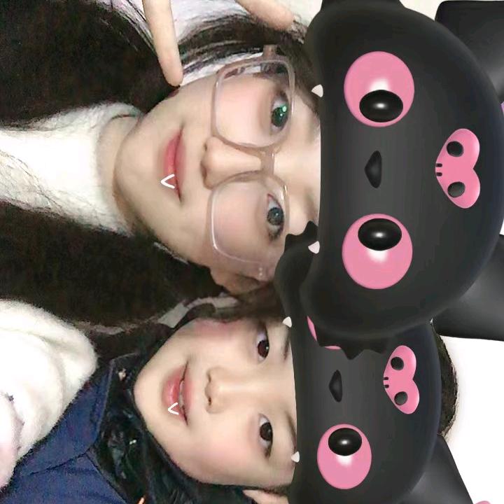 彩云追月。