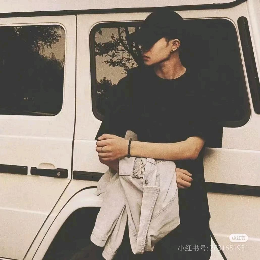 浅笶掩饰泪光