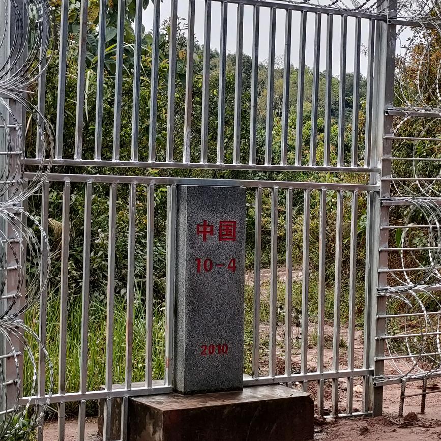雨中等你